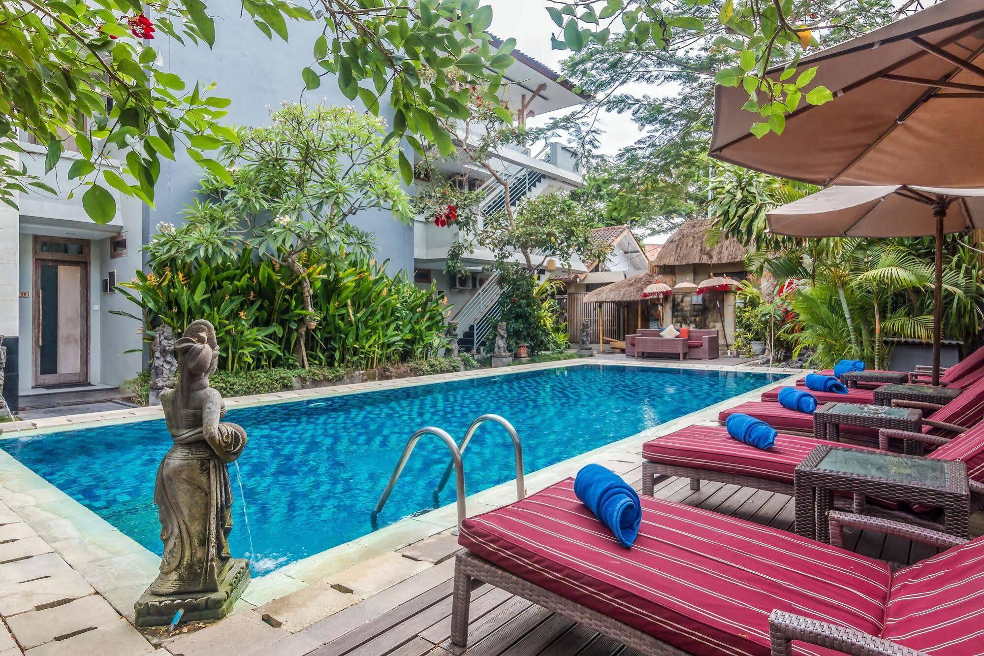 Zen Rooms Badung Nyangnyang Sari Кута Екстериор снимка